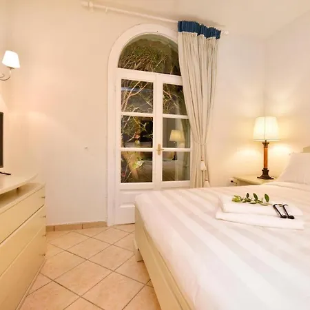 Room In Bb - Saint John Hotel Villas Spa - Villa Amalia With Private Pool Five-Bedroom Vil Agios Ioannis Diakoftis